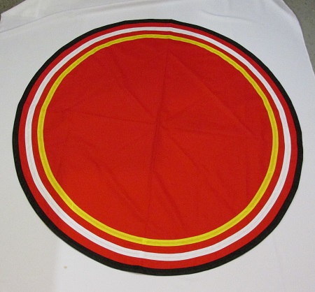 Circular floorcloth
